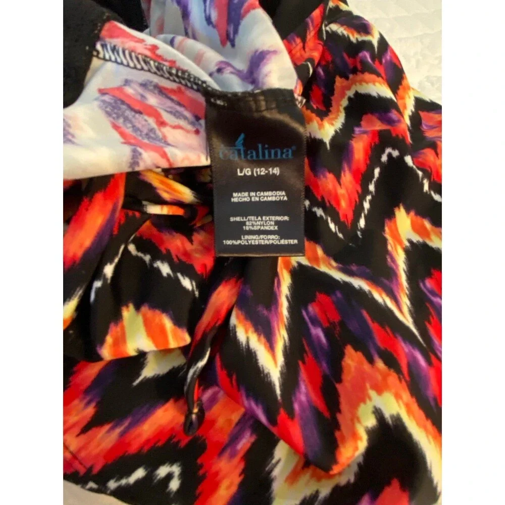 Catalina Womens Halter Swimsuit  Top Size Large Aztec Design Pool Vacation Cruis